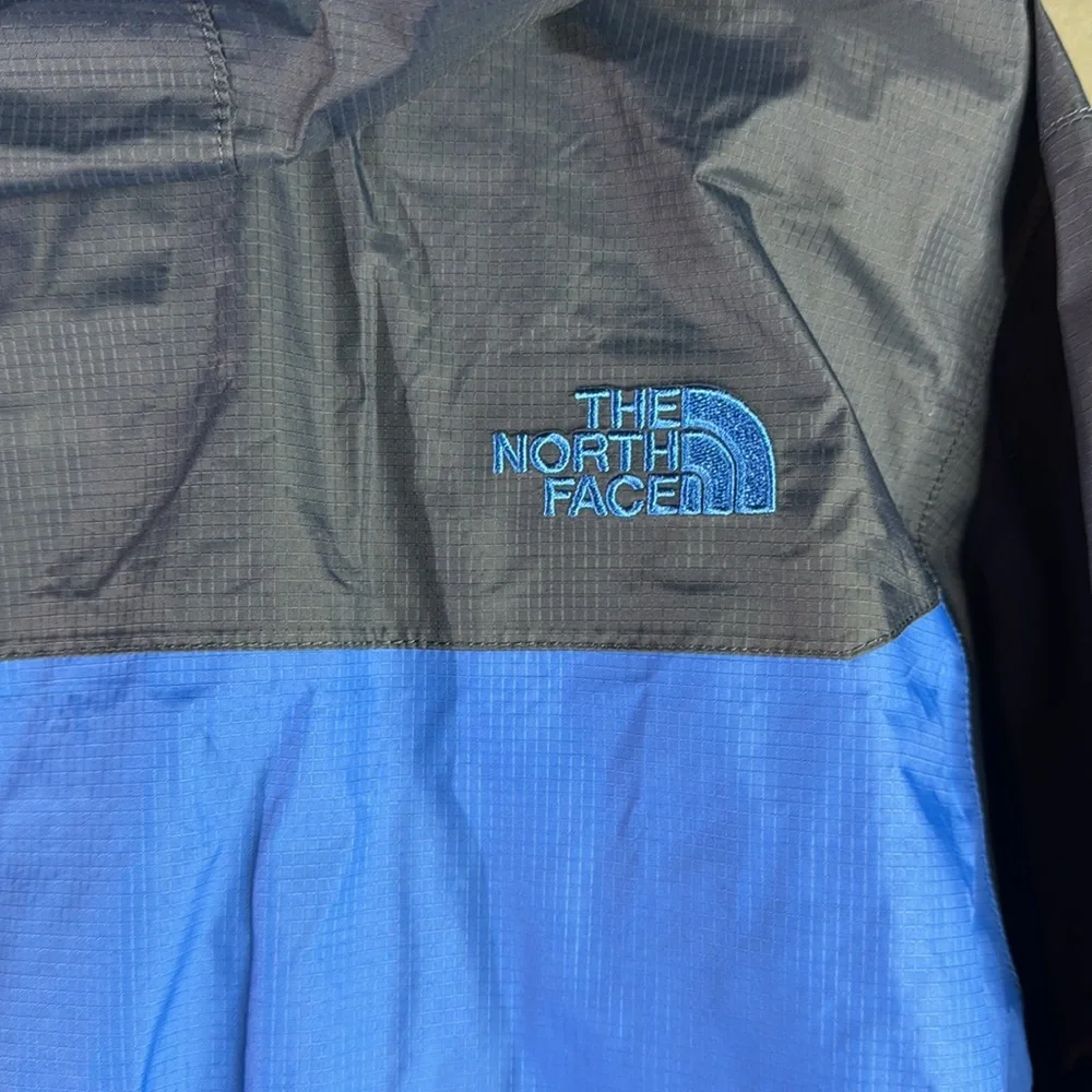 The North Face Men's Blue and Black Jacket size large - Picture 8 of 9